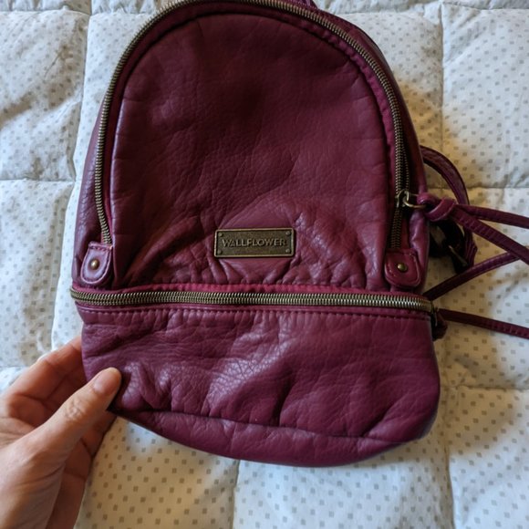 Wallflower Backpack - Picture 5 of 14